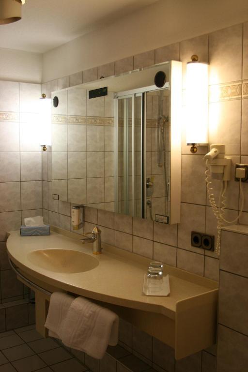 Hotel La Vigie & Ristorante Belvedere Дуйсбург Номер фото